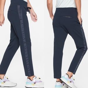 Athleta Metro Downtown Ankle Pant Navy